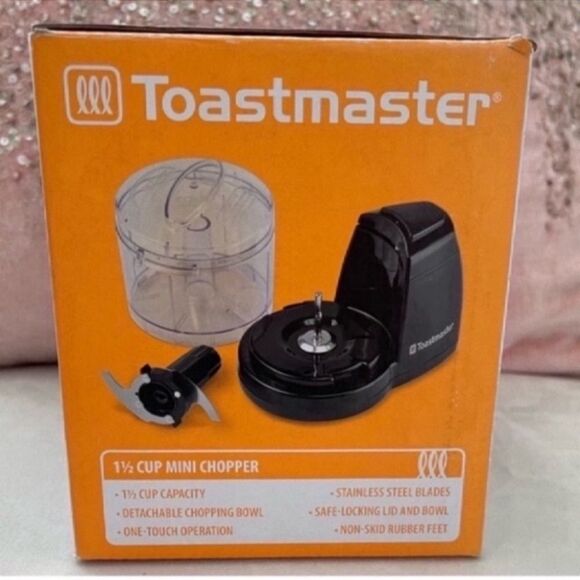 New Toastmaster Cup One-Touch Mini Food Chopper, Black - Picture 5 of 12